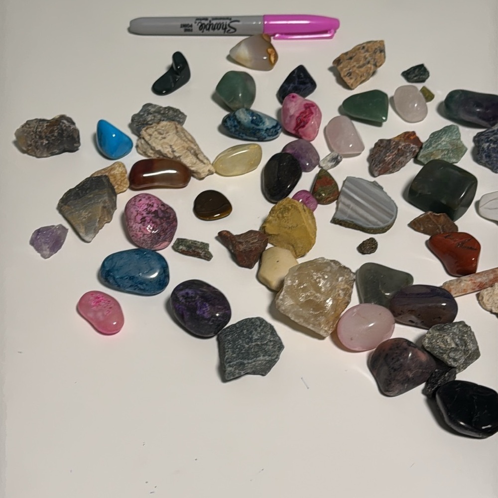 *SOLD* Assorted Colorful Gemstone and Rock Collection - Picture 2 of 3